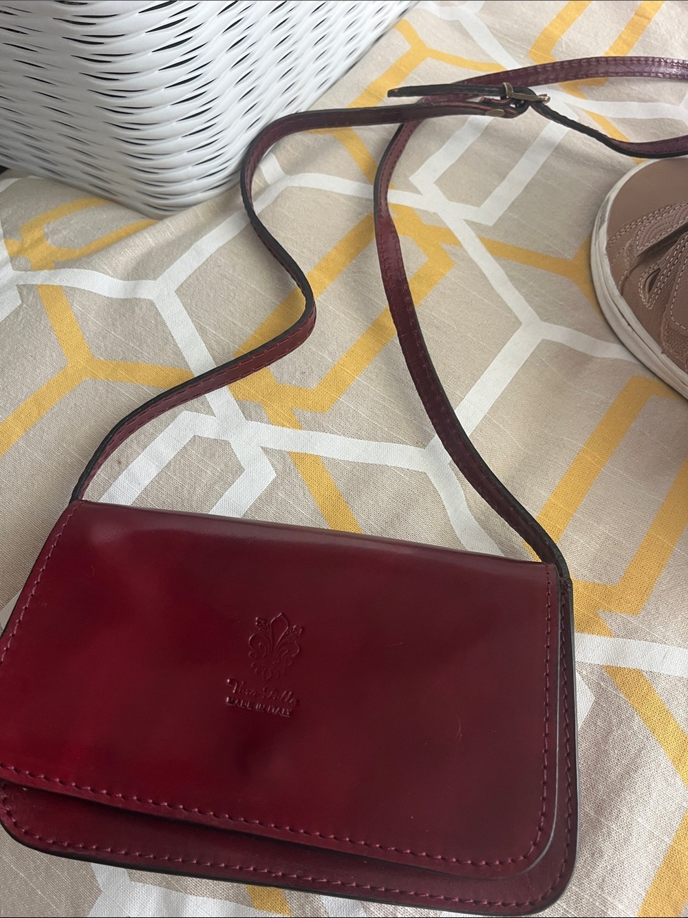 Vera Pelle Burgundy Leather Crossbody Bag